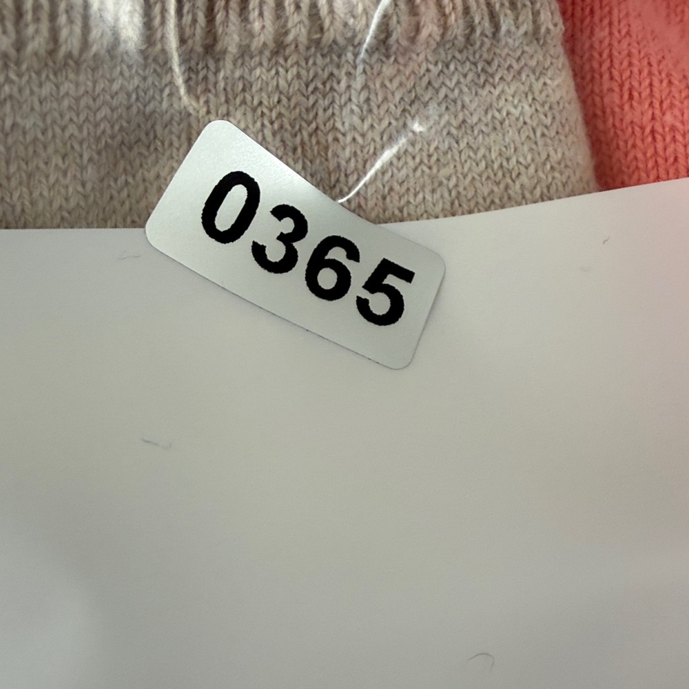 Eddie Bauer Coral and Cream Sweater - Picture 4 of 4